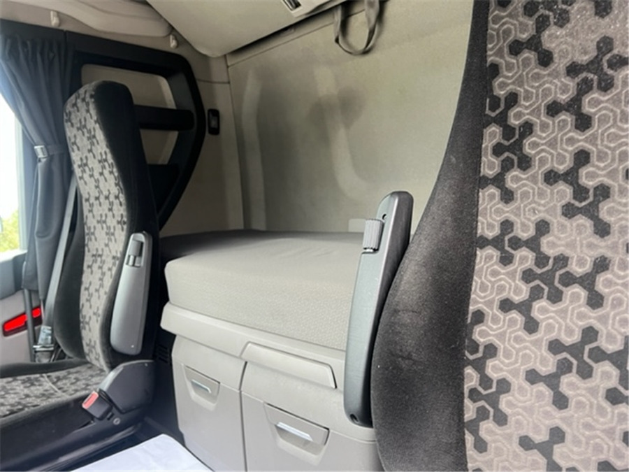 Vilcējs Scania R500: foto 5