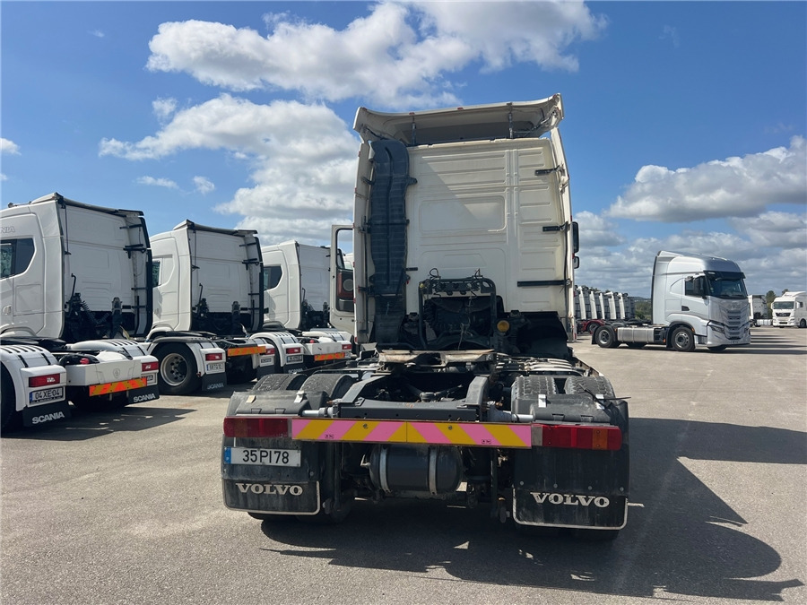 Volvo FH12-37 - Vilcējs: foto 4 Volvo FH12-37 - Vilcējs: foto 4