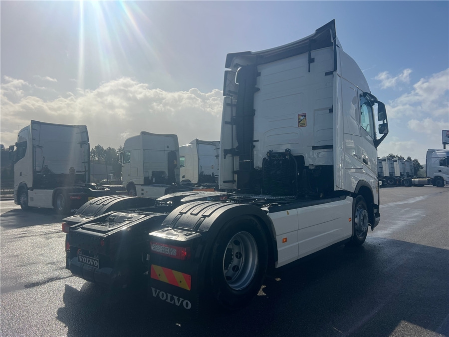 Volvo FH500 / RETARDER / IPARKCOOL - Vilcējs: foto 4 Volvo FH500 / RETARDER / IPARKCOOL - Vilcējs: foto 4