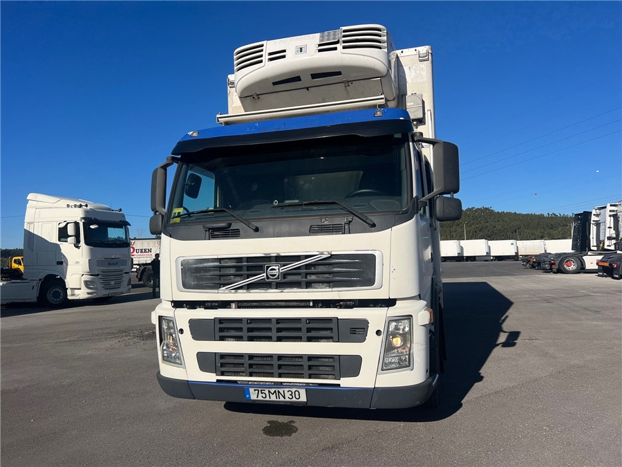 Volvo FM 9 - Kravas automašīna refrižerators: foto 2 Volvo FM 9 - Kravas automašīna refrižerators: foto 2