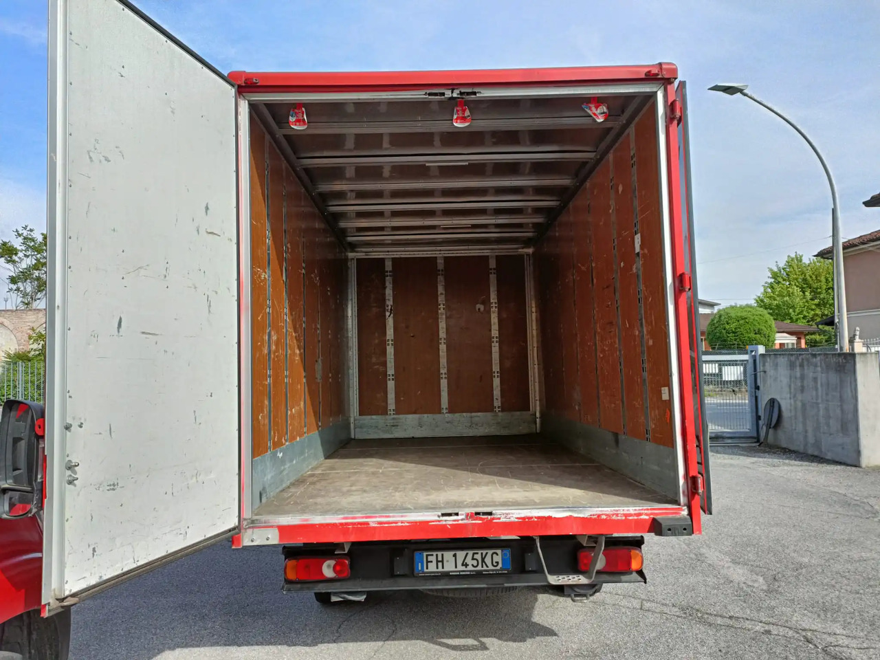 FIAT DUCATO BOX - Furgons ar slēgtā virsbūve: foto 4 FIAT DUCATO BOX - Furgons ar slēgtā virsbūve: foto 4