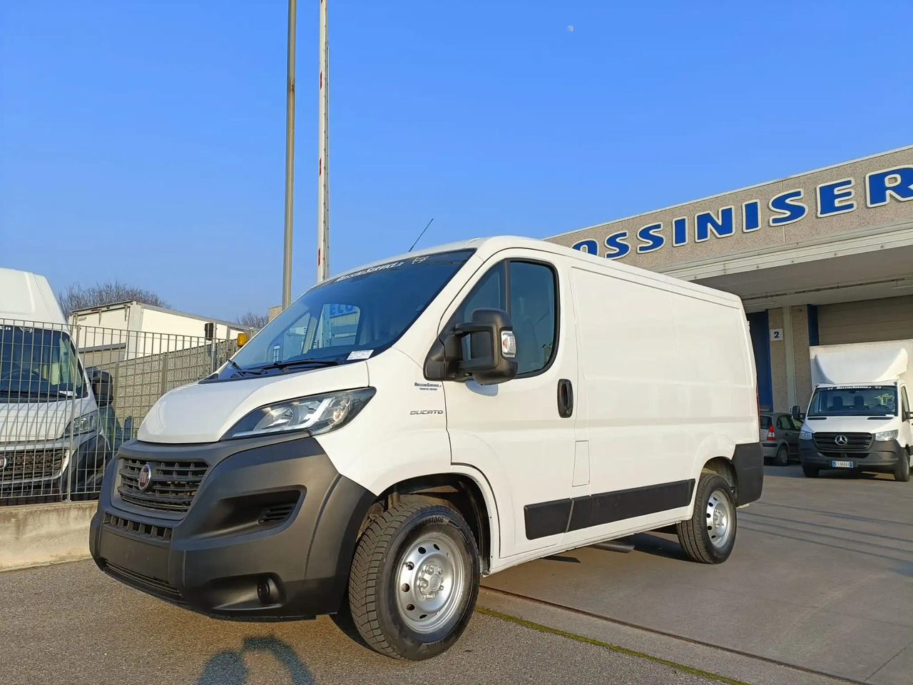 FIAT DUCATO L1H1 140 - Kravas mikroautobuss: foto 4 FIAT DUCATO L1H1 140 - Kravas mikroautobuss: foto 4