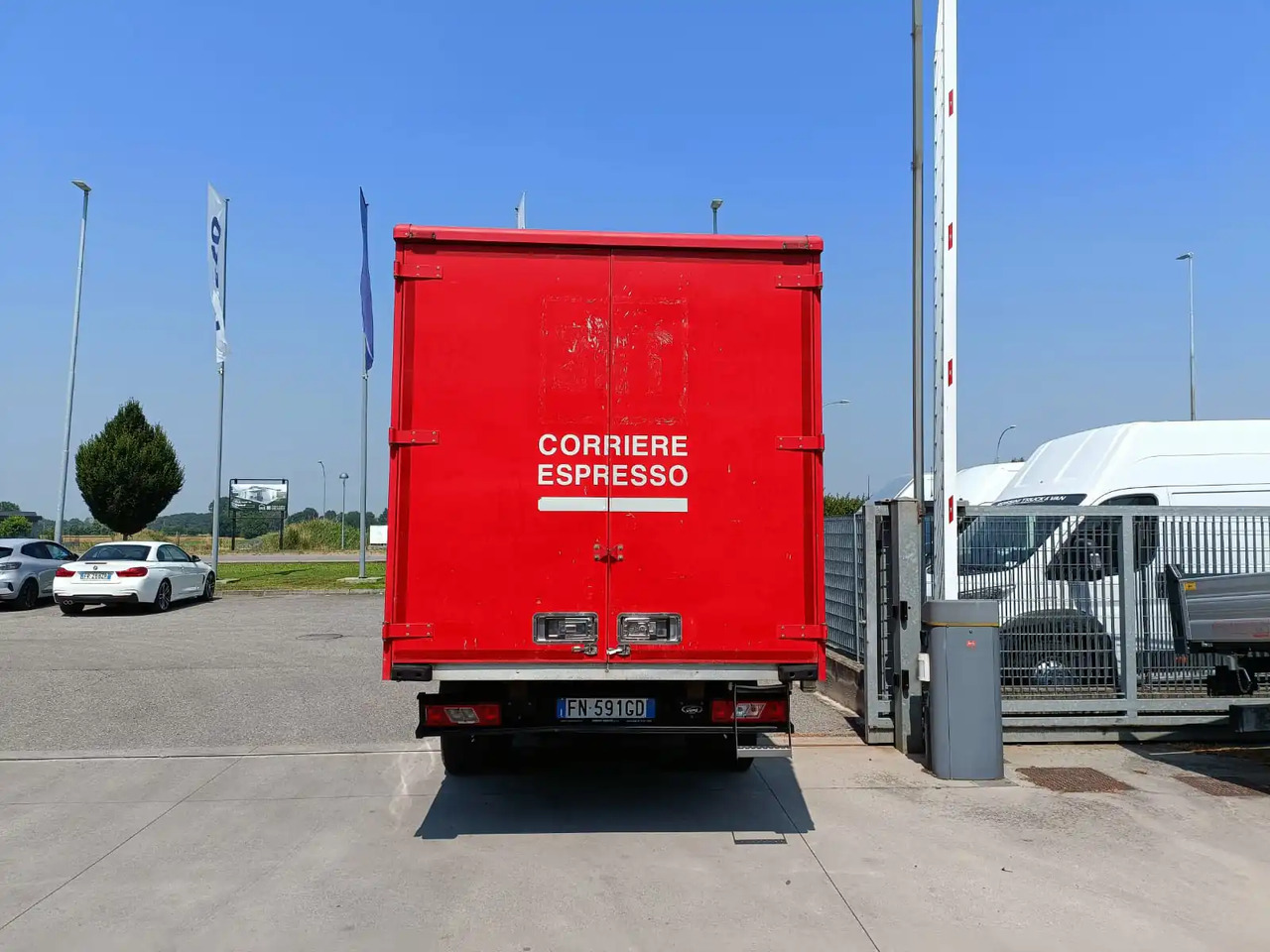 FORD TRANSIT FURGONATO BOX - Furgons ar slēgtā virsbūve: foto 5 FORD TRANSIT FURGONATO BOX - Furgons ar slēgtā virsbūve: foto 5