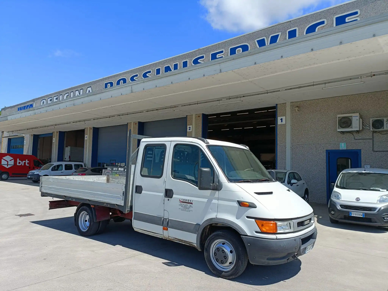 IVECO DAILY 35C11 - Automašīna ar kravas platformu: foto 1 IVECO DAILY 35C11 - Automašīna ar kravas platformu: foto 1