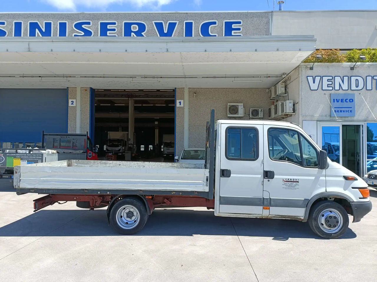 IVECO DAILY 35C11 - Automašīna ar kravas platformu: foto 4 IVECO DAILY 35C11 - Automašīna ar kravas platformu: foto 4