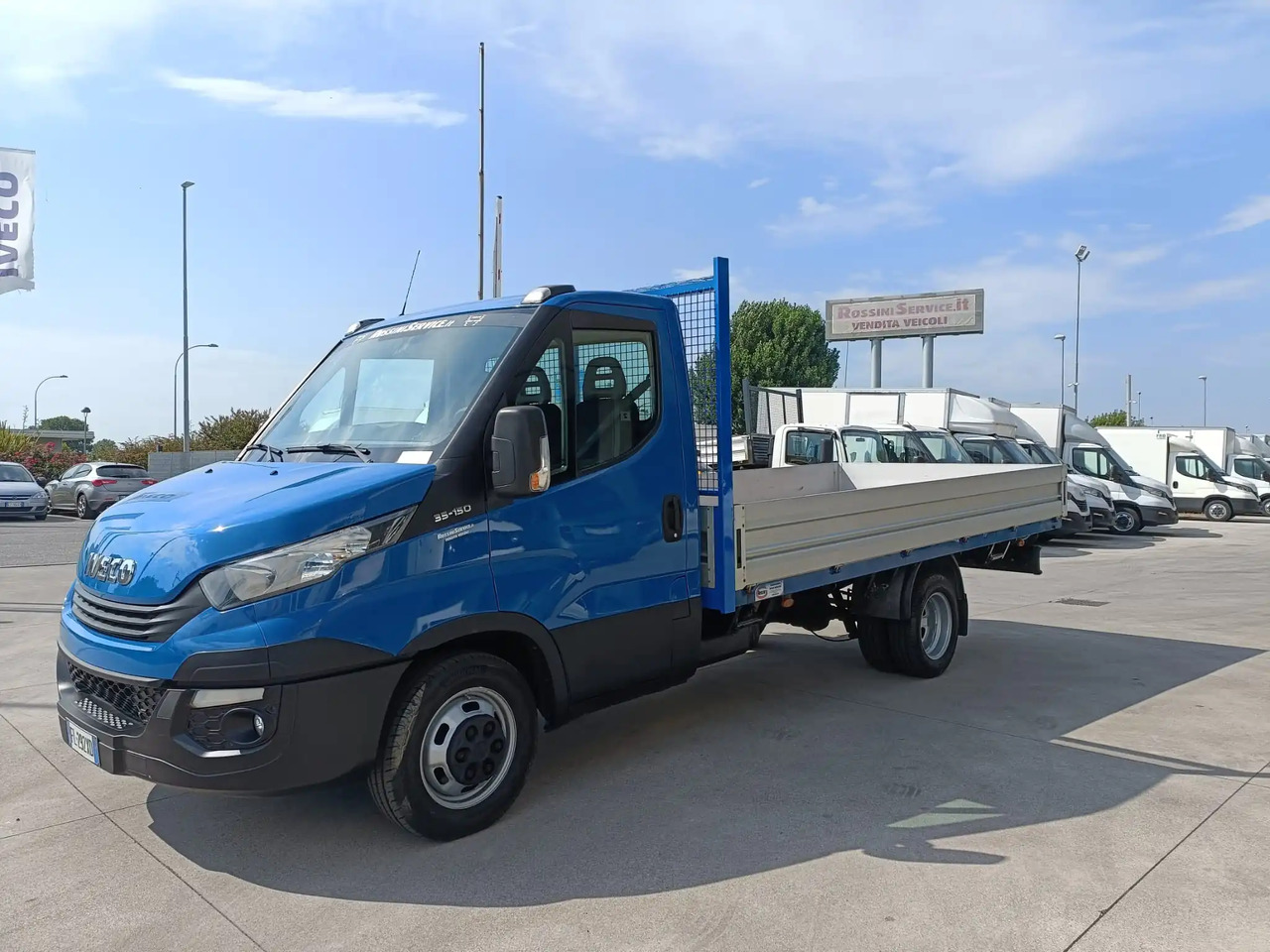IVECO DAILY 35C15 - Automašīna ar kravas platformu: foto 3 IVECO DAILY 35C15 - Automašīna ar kravas platformu: foto 3