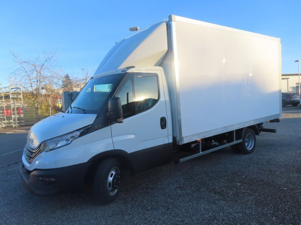 IVECO DAILY 35C16 3000 cc KM 0 - Furgons ar slēgtā virsbūve: foto 1 IVECO DAILY 35C16 3000 cc KM 0 - Furgons ar slēgtā virsbūve: foto 1