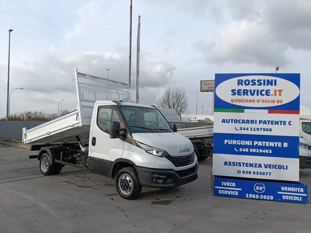 IVECO DAILY 35C16 MOD. 2025 RIBALTABILE TRILATERALE - Komercauto pašizgāzējs: foto 1 IVECO DAILY 35C16 MOD. 2025 RIBALTABILE TRILATERALE - Komercauto pašizgāzējs: foto 1