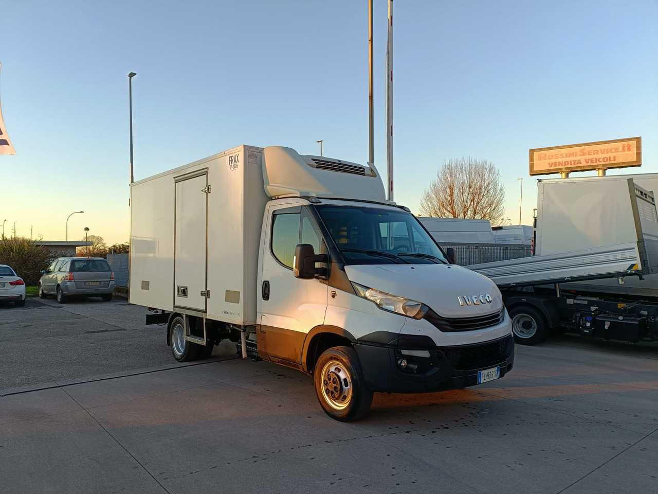 IVECO DAILY 35C18 FRIGO FRCX 3.0 - Komercauto refrižerators: foto 1 IVECO DAILY 35C18 FRIGO FRCX 3.0 - Komercauto refrižerators: foto 1