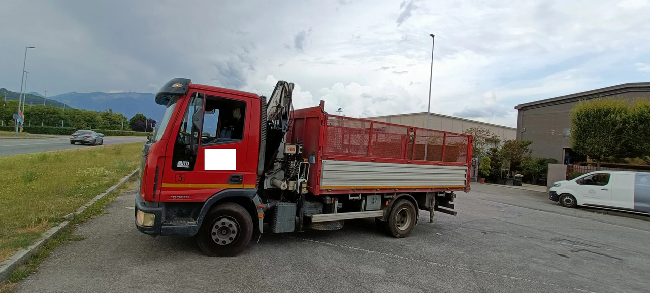 IVECO EUROCARGO 100E18 RIBALTABILE CON GRU - Kravas automašīna pašizgāzējs: foto 2 IVECO EUROCARGO 100E18 RIBALTABILE CON GRU - Kravas automašīna pašizgāzējs: foto 2