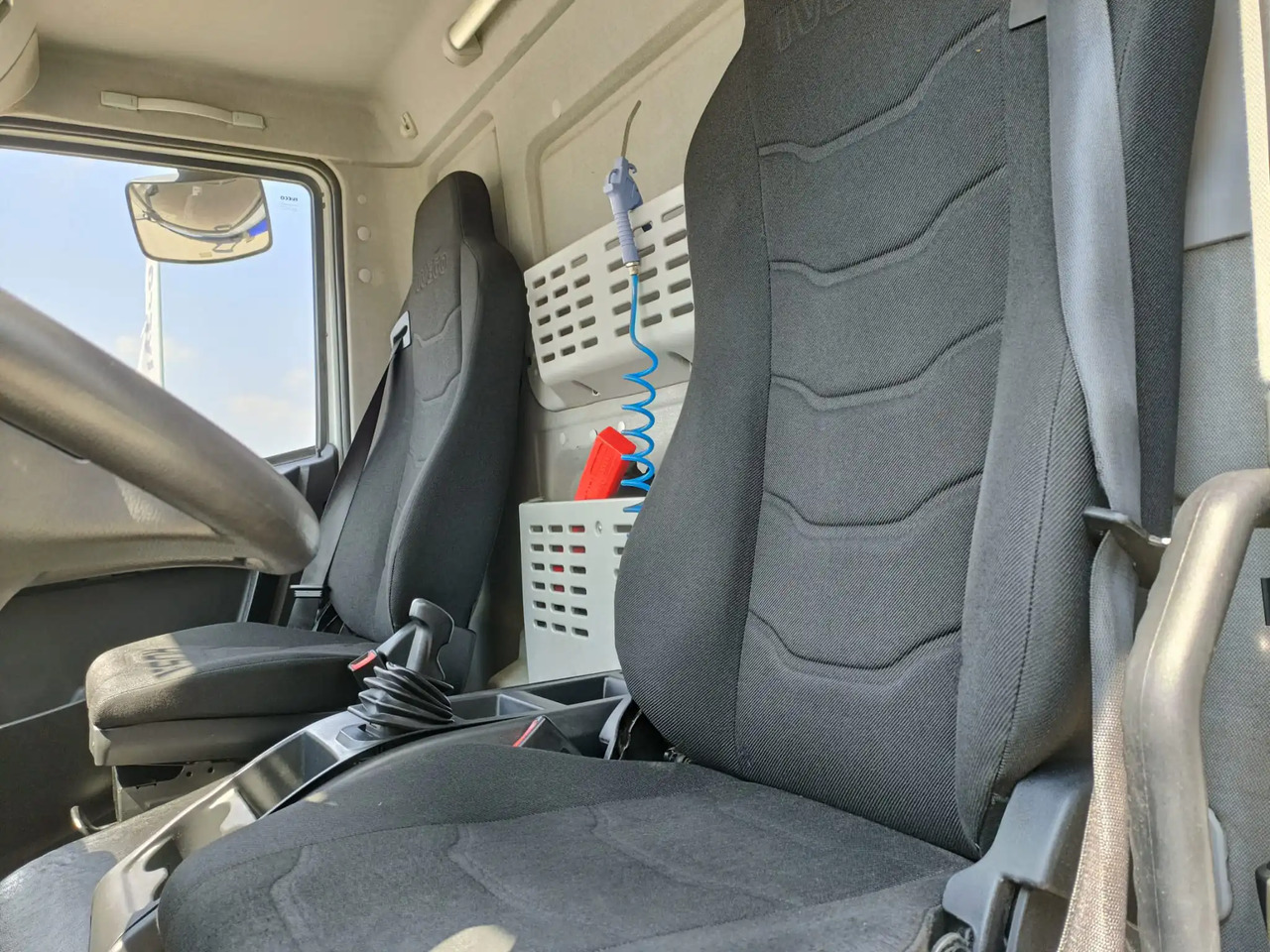 Šasija kravas automašīna IVECO EUROCARGO 120E19P: foto 6
