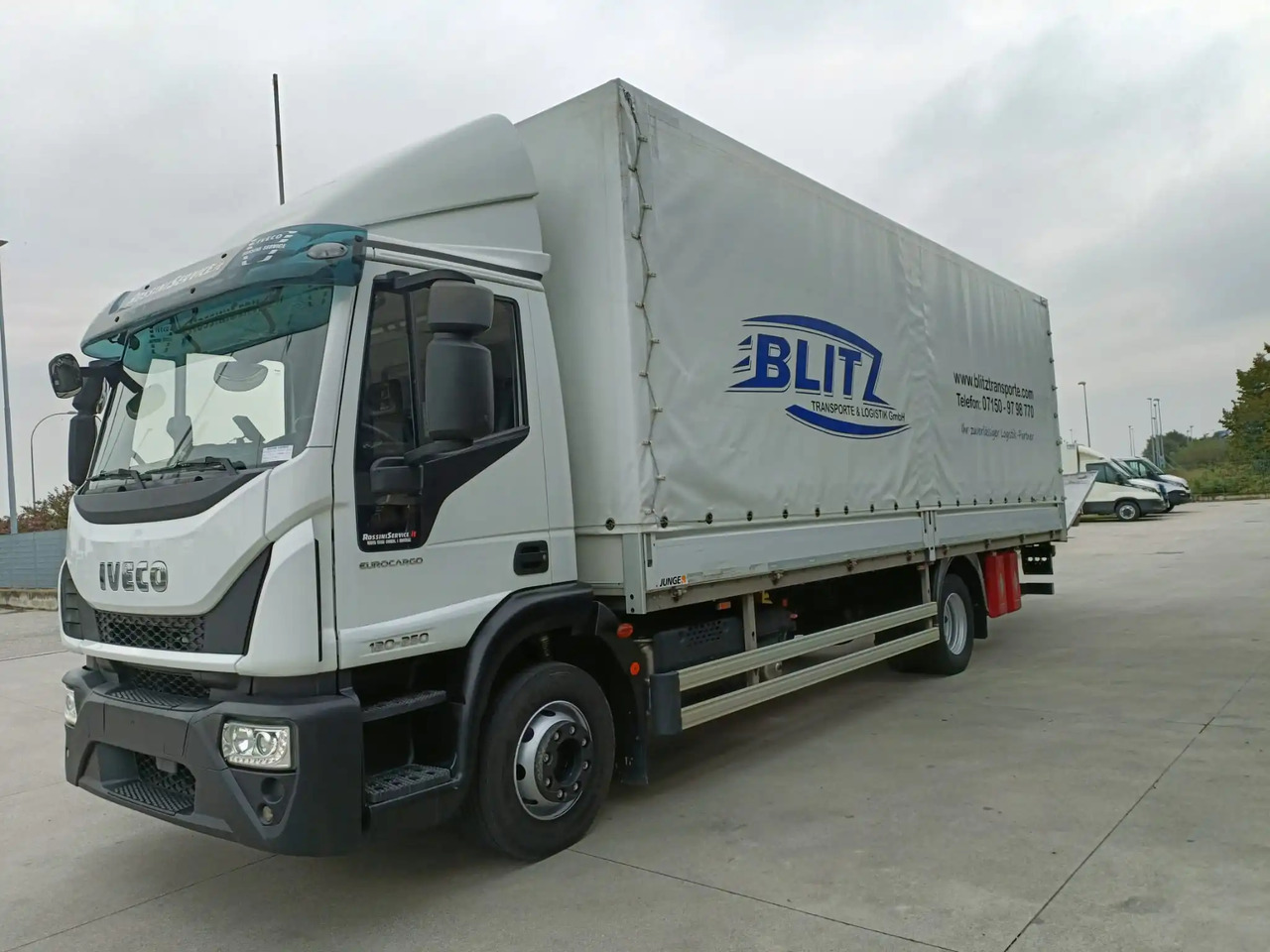 IVECO EUROCARGO 120E25P - Kravas automašīna ar tentu: foto 2 IVECO EUROCARGO 120E25P - Kravas automašīna ar tentu: foto 2