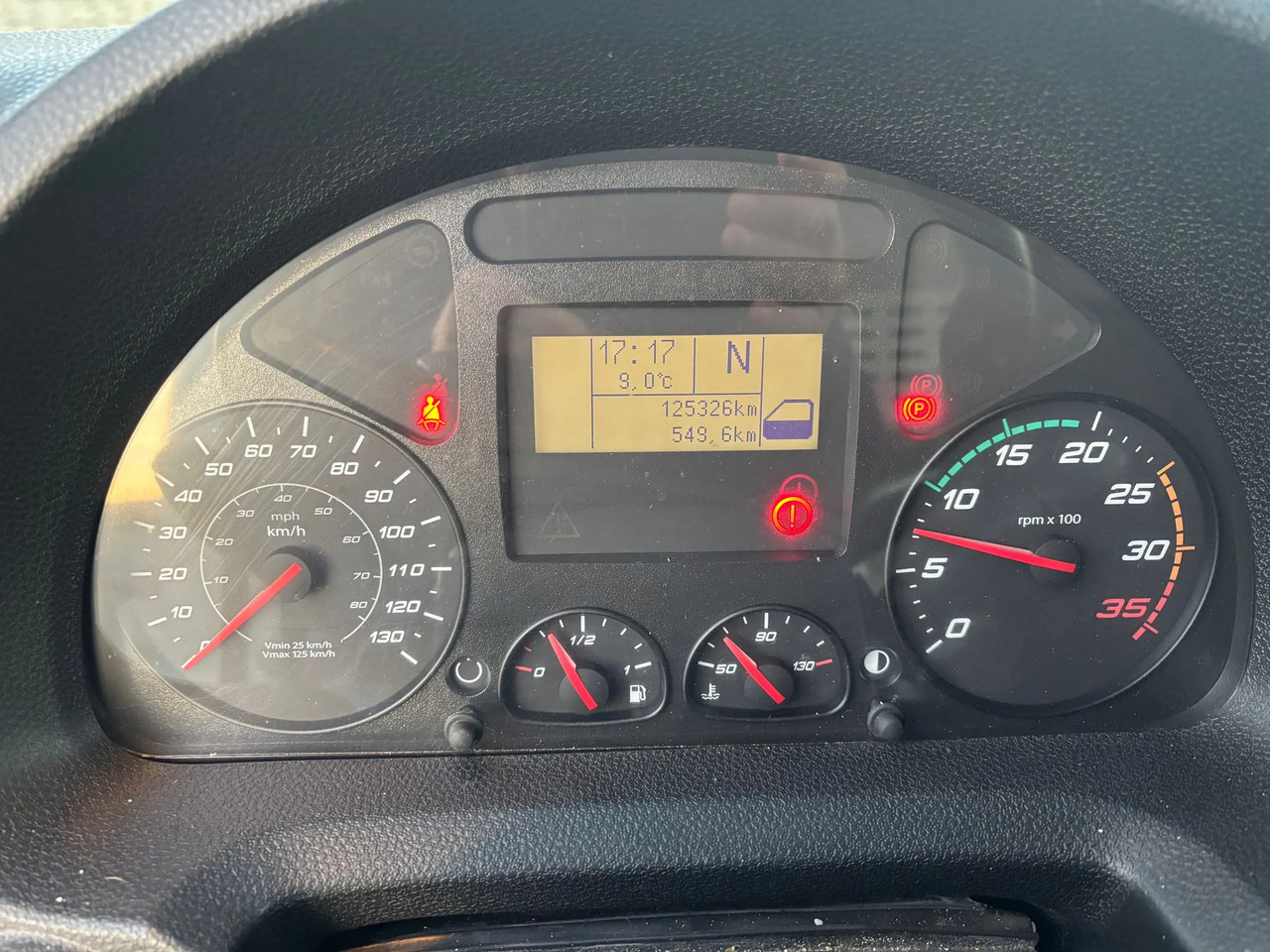 IVECO EUROCARGO 75E19P - Kravas automašīna ar slēgto virsbūvi: foto 3 IVECO EUROCARGO 75E19P - Kravas automašīna ar slēgto virsbūvi: foto 3