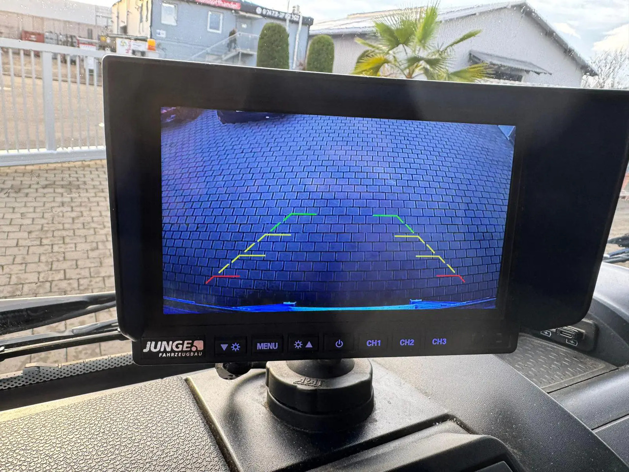 IVECO EUROCARGO 75E21 - Kravas automašīna ar tentu: foto 4 IVECO EUROCARGO 75E21 - Kravas automašīna ar tentu: foto 4