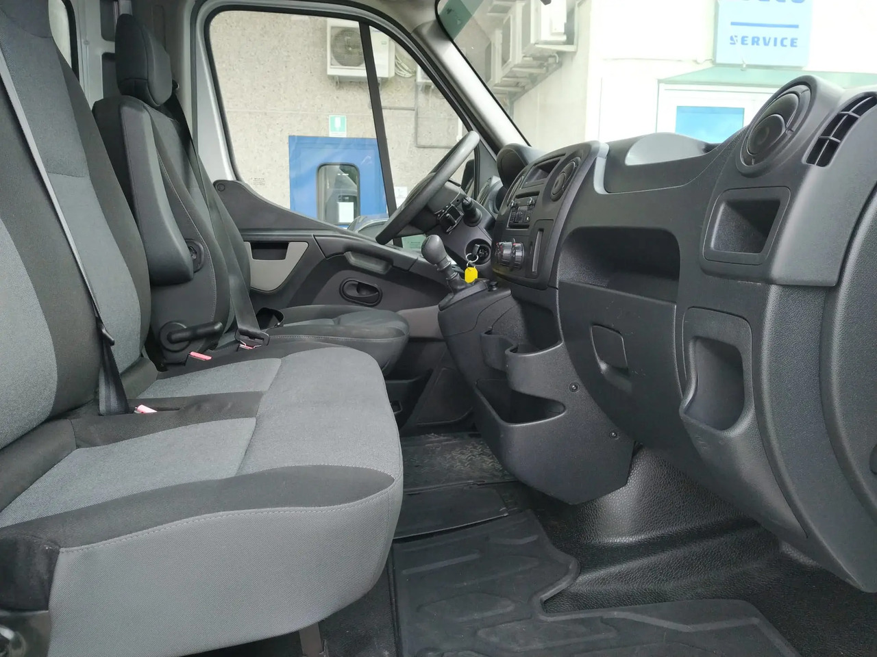 RENAULT MASTER L3XL T35 - Komercauto: foto 4 RENAULT MASTER L3XL T35 - Komercauto: foto 4