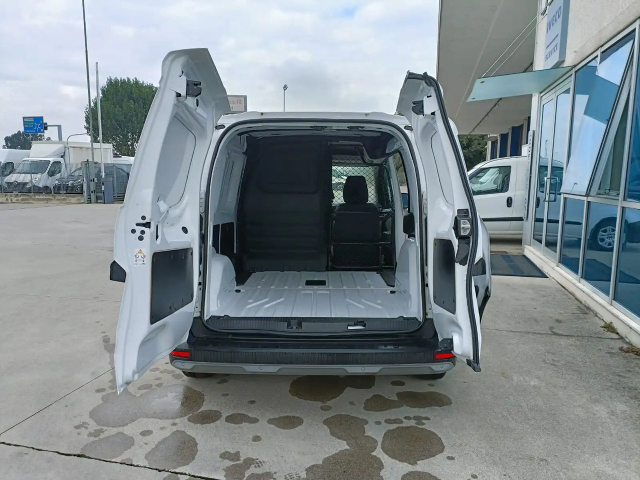 RENAULT KANGOO EV45 – 100% ELETTRICO - Kravas mikroautobuss, Elektriskais furgons: foto 3 RENAULT KANGOO EV45 – 100% ELETTRICO - Kravas mikroautobuss, Elektriskais furgons: foto 3