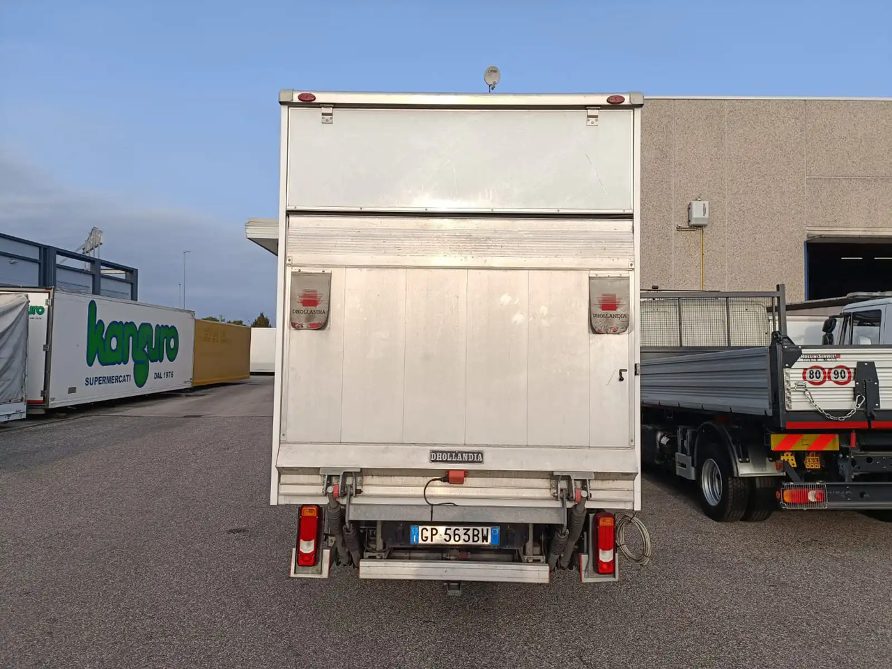 SPONDA IDRAULICA DHOLLANDIA - Kravas lifts: foto 1 SPONDA IDRAULICA DHOLLANDIA - Kravas lifts: foto 1