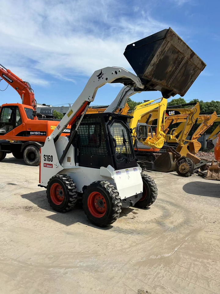 Kompaktiekrāvējs Bobcat S160: foto 6