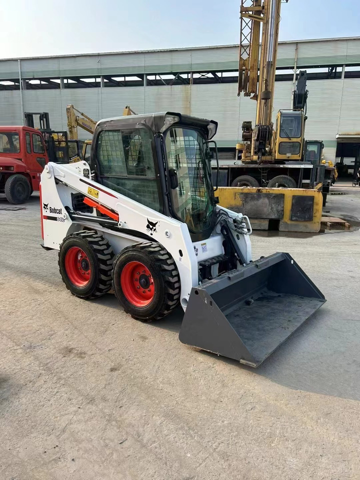 Bobcat S450 - Kompaktiekrāvējs: foto 3 Bobcat S450 - Kompaktiekrāvējs: foto 3