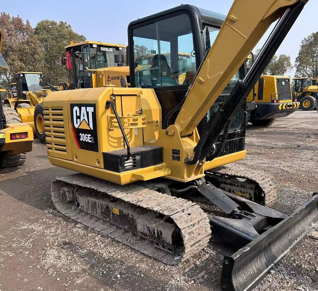 Caterpillar 306E - Mini-ekskavators: foto 1 Caterpillar 306E - Mini-ekskavators: foto 1
