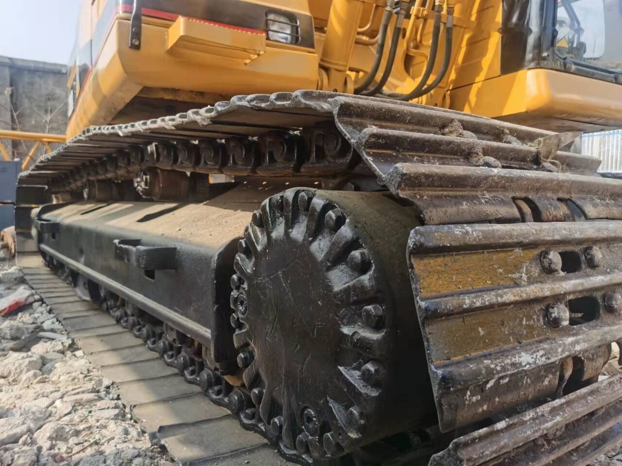 Caterpillar 320B - Kāpurķēžu ekskavators: foto 3 Caterpillar 320B - Kāpurķēžu ekskavators: foto 3