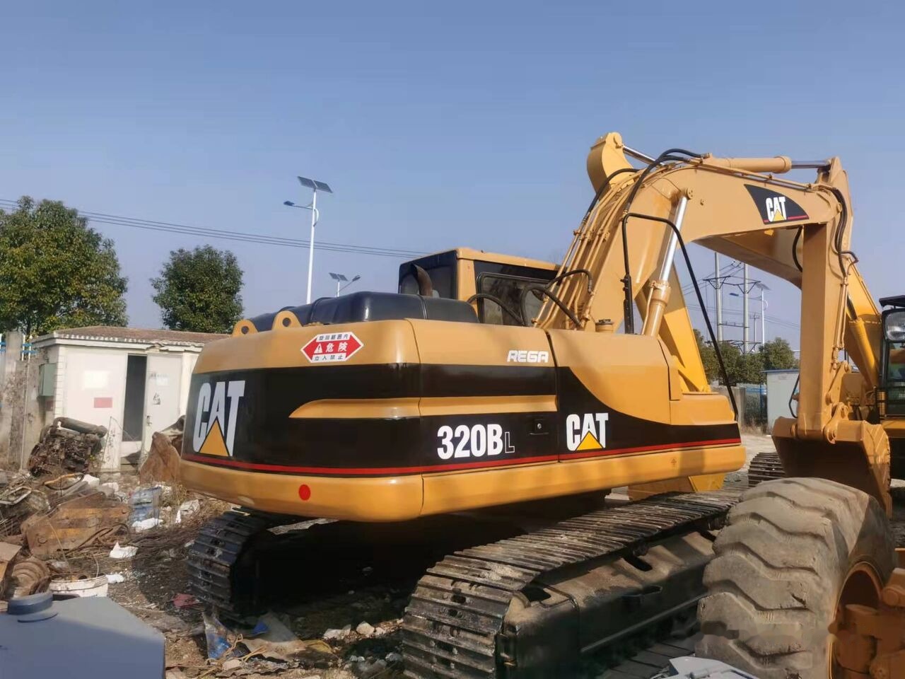 Caterpillar 320B - Kāpurķēžu ekskavators: foto 2 Caterpillar 320B - Kāpurķēžu ekskavators: foto 2