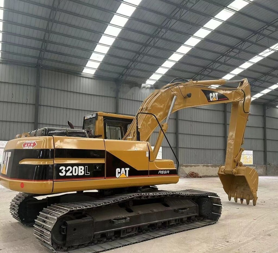 Caterpillar 320BL - Kāpurķēžu ekskavators: foto 4 Caterpillar 320BL - Kāpurķēžu ekskavators: foto 4