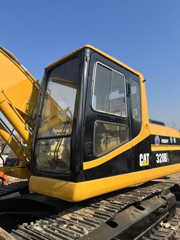 Caterpillar 320BL - Kāpurķēžu ekskavators: foto 4 Caterpillar 320BL - Kāpurķēžu ekskavators: foto 4