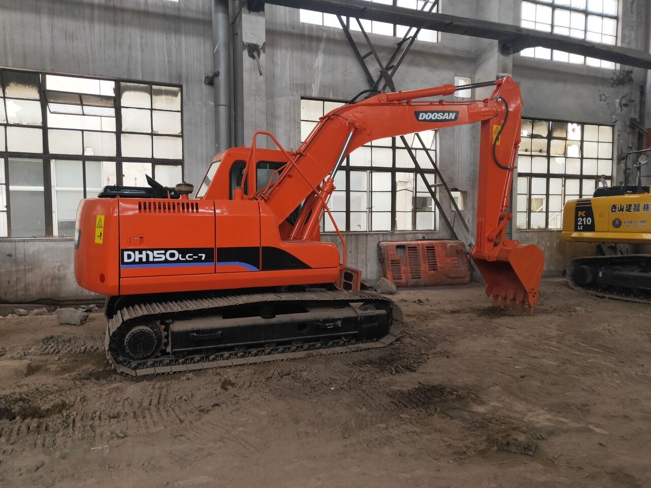 Doosan DH150LC-7 - Kāpurķēžu ekskavators: foto 2 Doosan DH150LC-7 - Kāpurķēžu ekskavators: foto 2