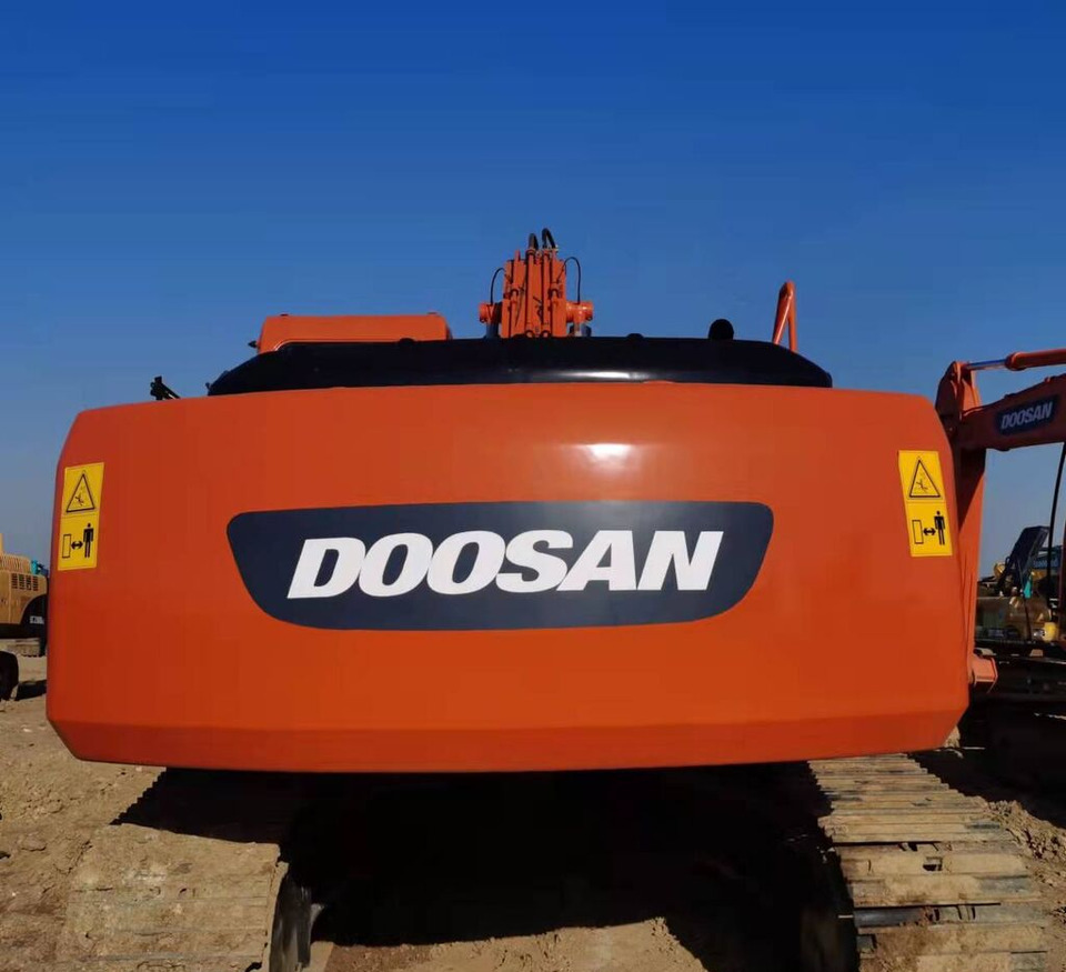 Doosan DH220LC-7 - Kāpurķēžu ekskavators: foto 2 Doosan DH220LC-7 - Kāpurķēžu ekskavators: foto 2