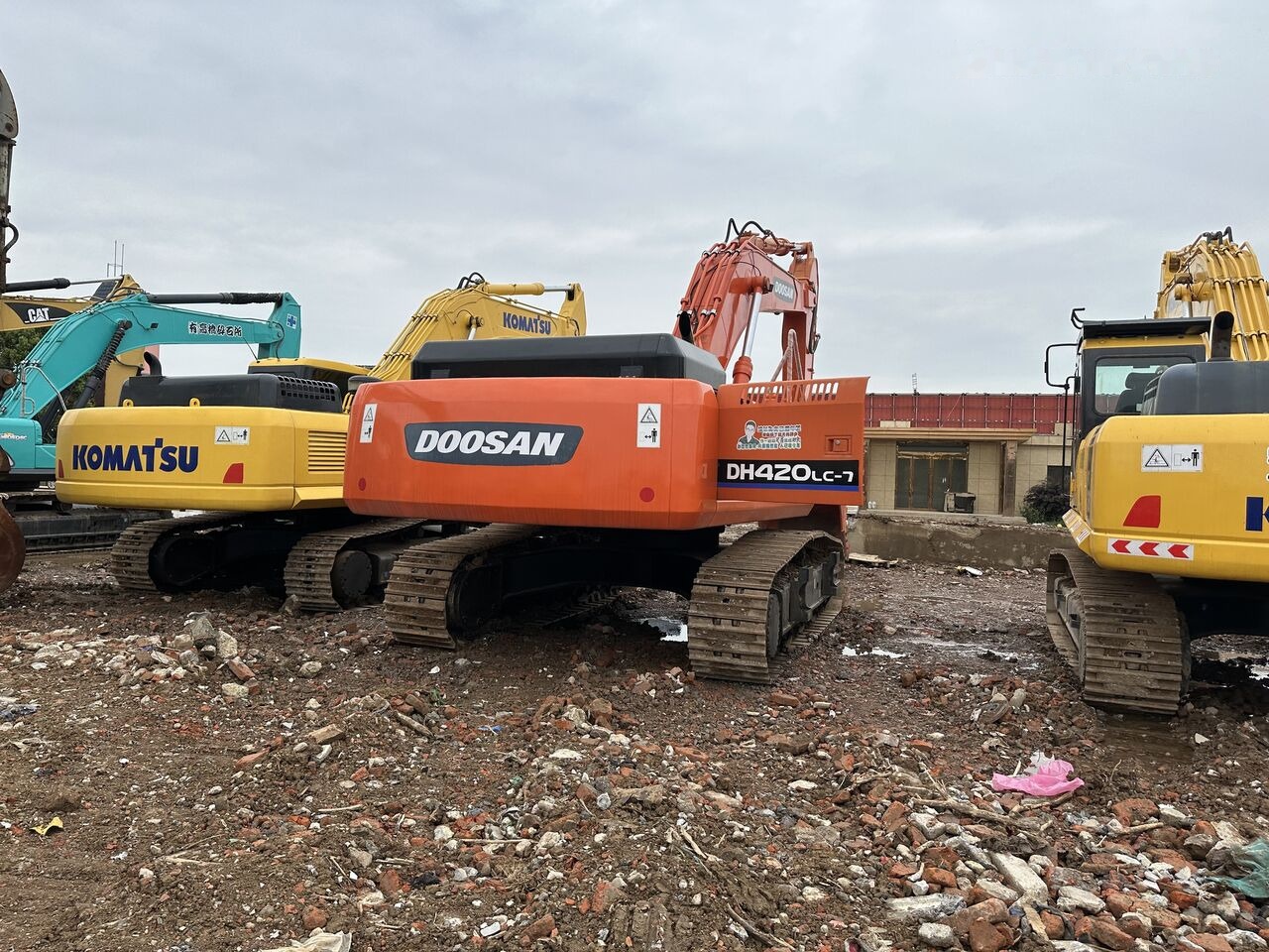 Doosan DH420 - Kāpurķēžu ekskavators: foto 2 Doosan DH420 - Kāpurķēžu ekskavators: foto 2