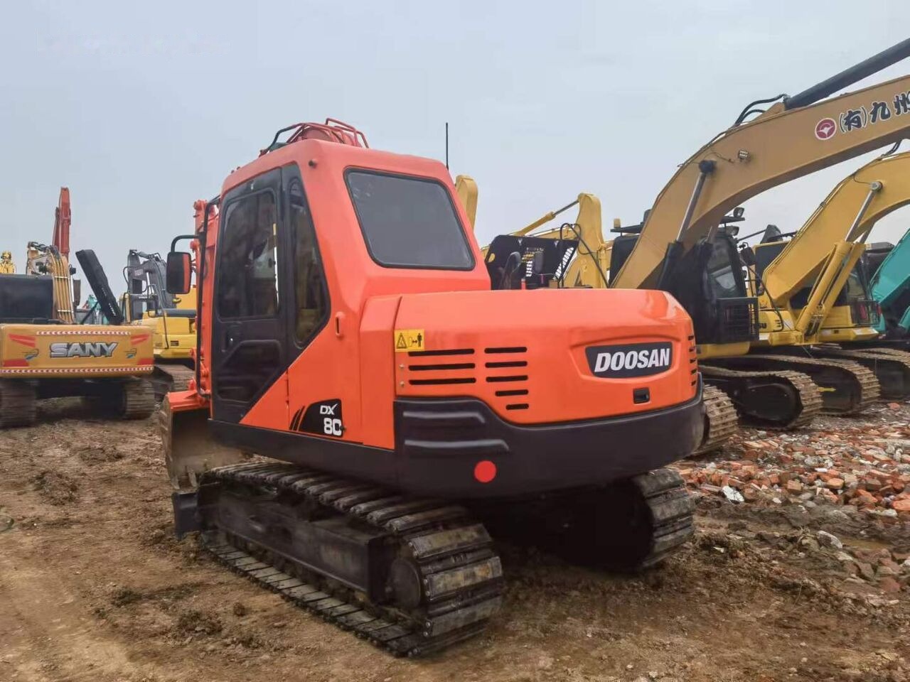 Doosan DX80 - Kāpurķēžu ekskavators: foto 5 Doosan DX80 - Kāpurķēžu ekskavators: foto 5