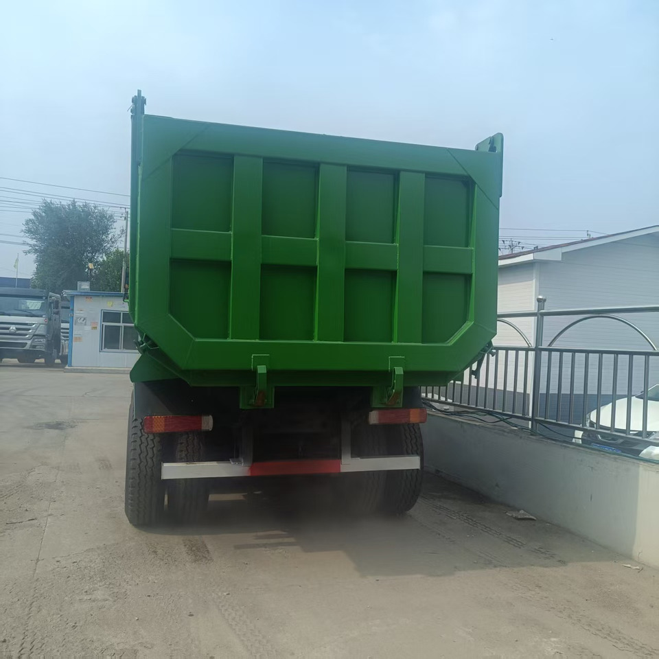 HOWO 371 6X4 - Kravas automašīna pašizgāzējs: foto 4 HOWO 371 6X4 - Kravas automašīna pašizgāzējs: foto 4