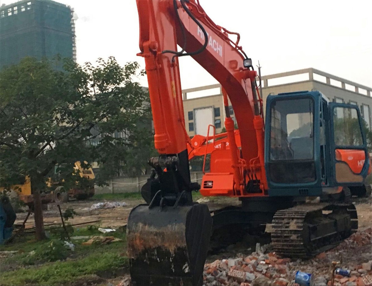 Hitachi EX120-3 - Kāpurķēžu ekskavators: foto 5 Hitachi EX120-3 - Kāpurķēžu ekskavators: foto 5
