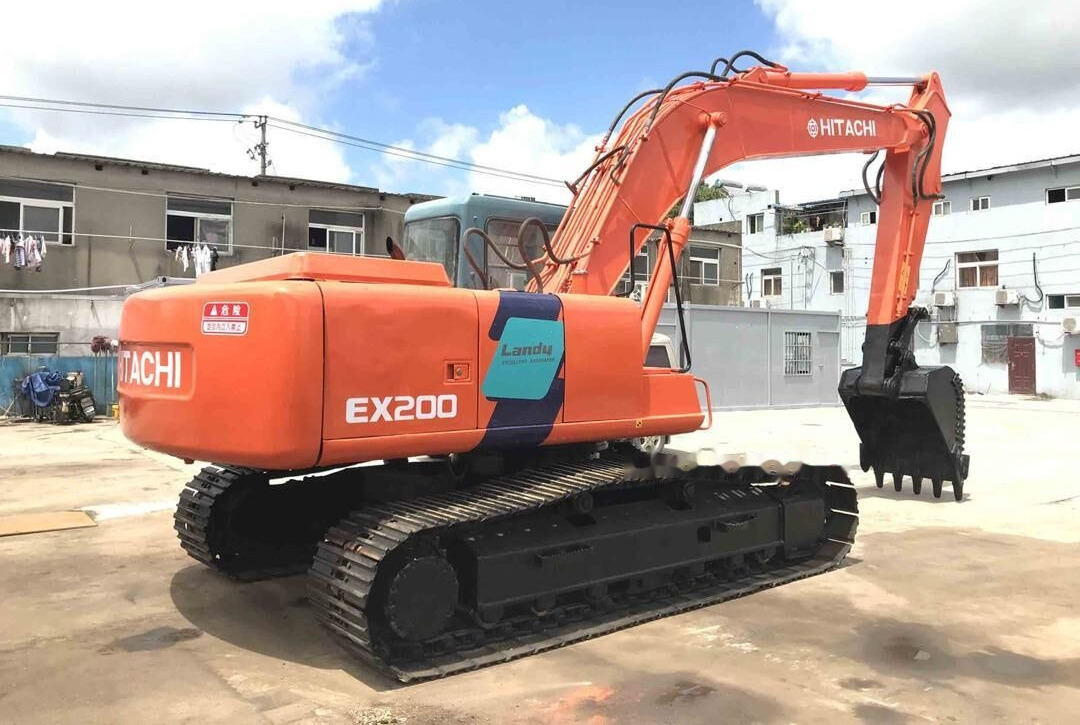 Hitachi EX200-3 - Kāpurķēžu ekskavators: foto 4 Hitachi EX200-3 - Kāpurķēžu ekskavators: foto 4
