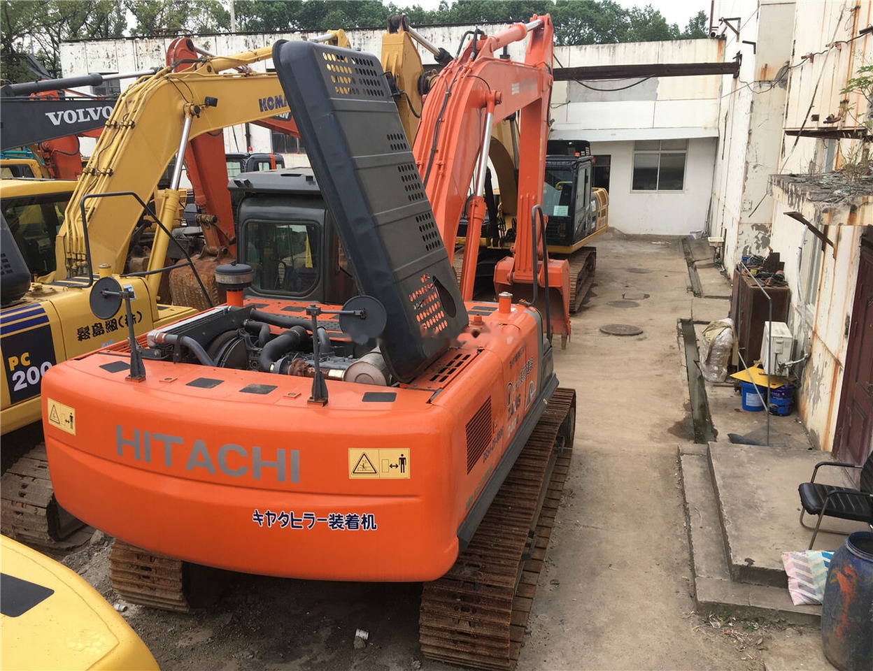 Hitachi ZX240-3G - Kāpurķēžu ekskavators: foto 2 Hitachi ZX240-3G - Kāpurķēžu ekskavators: foto 2
