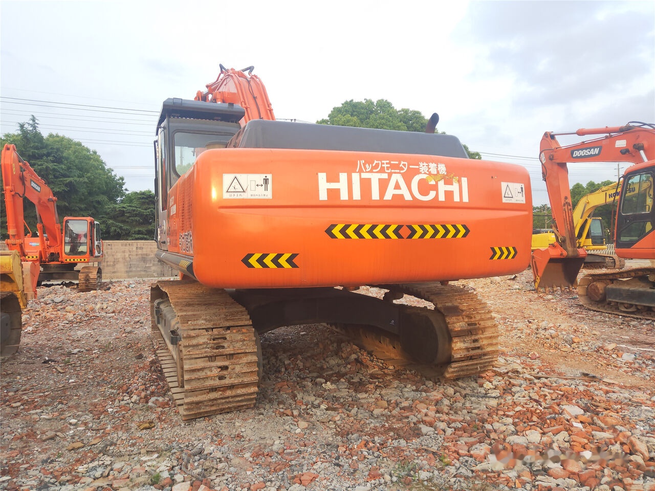 Hitachi ZX350H-3G - Kāpurķēžu ekskavators: foto 1 Hitachi ZX350H-3G - Kāpurķēžu ekskavators: foto 1