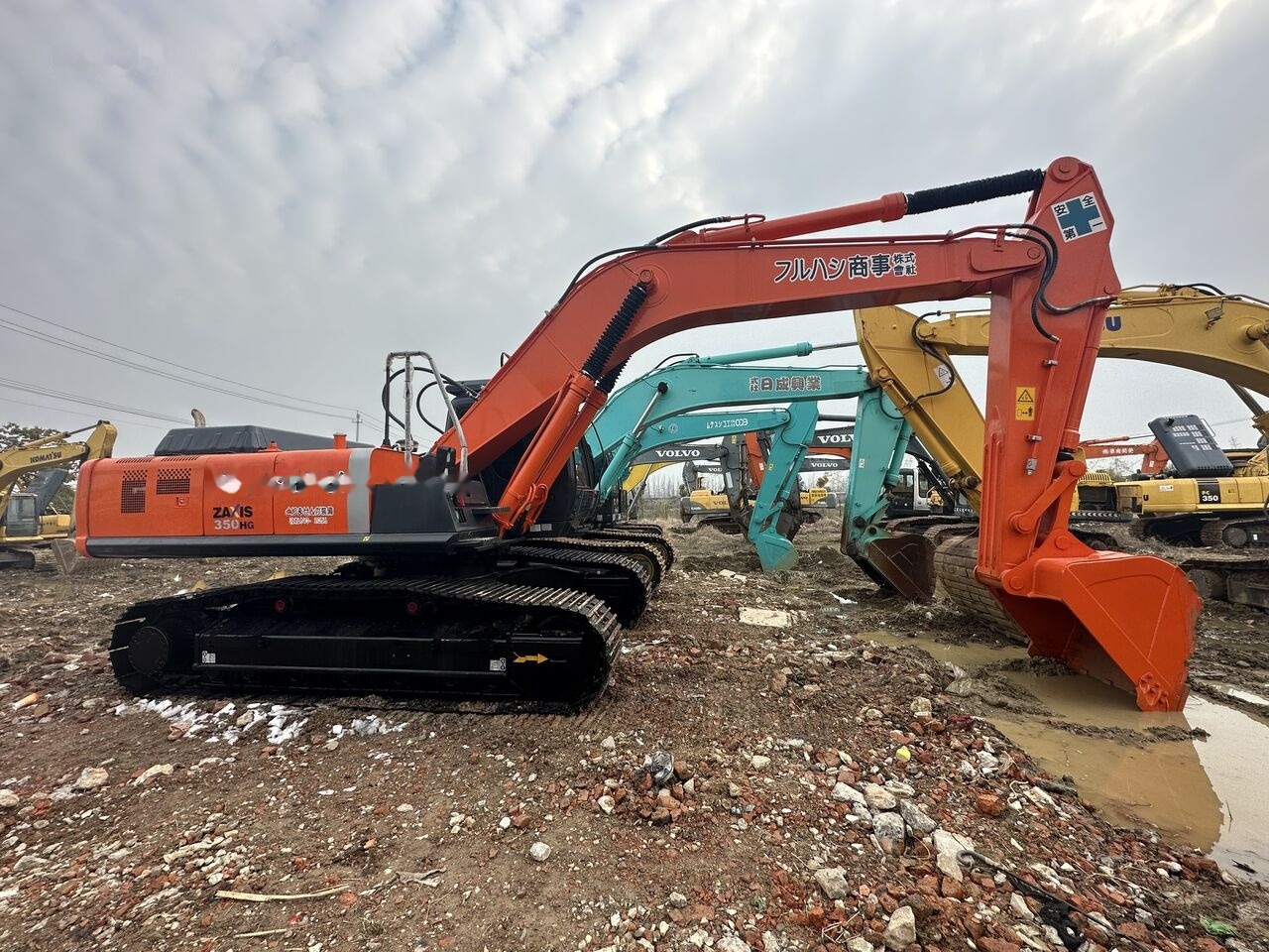 Hitachi ZX350HG - Kāpurķēžu ekskavators: foto 2 Hitachi ZX350HG - Kāpurķēžu ekskavators: foto 2