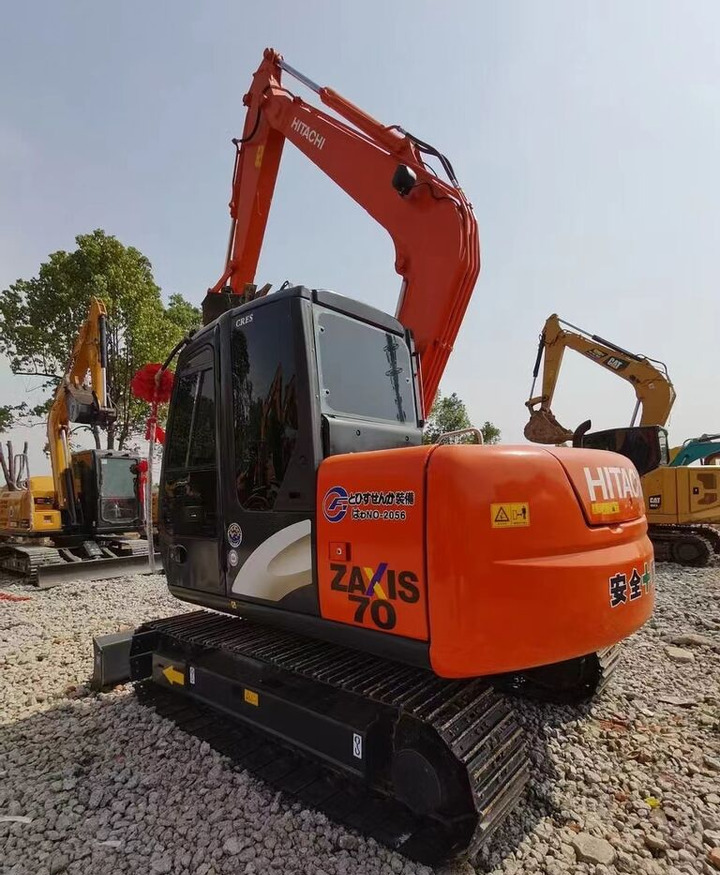 Hitachi ZX70 - Kāpurķēžu ekskavators: foto 3 Hitachi ZX70 - Kāpurķēžu ekskavators: foto 3