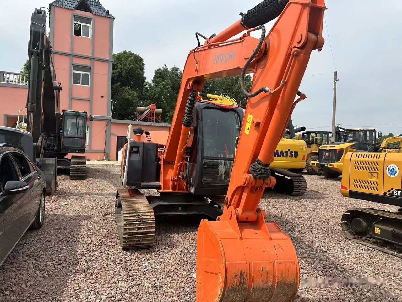 Hitachi ZX70 - Mini-ekskavators: foto 2 Hitachi ZX70 - Mini-ekskavators: foto 2