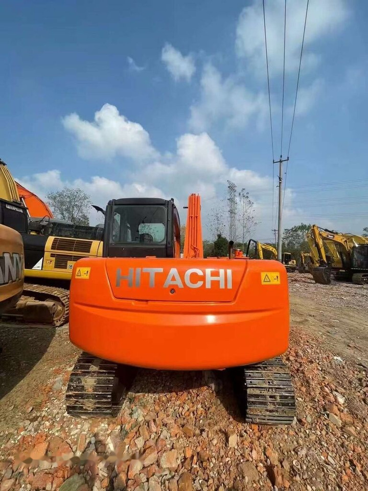 Hitachi ZX70 - Kāpurķēžu ekskavators: foto 1 Hitachi ZX70 - Kāpurķēžu ekskavators: foto 1