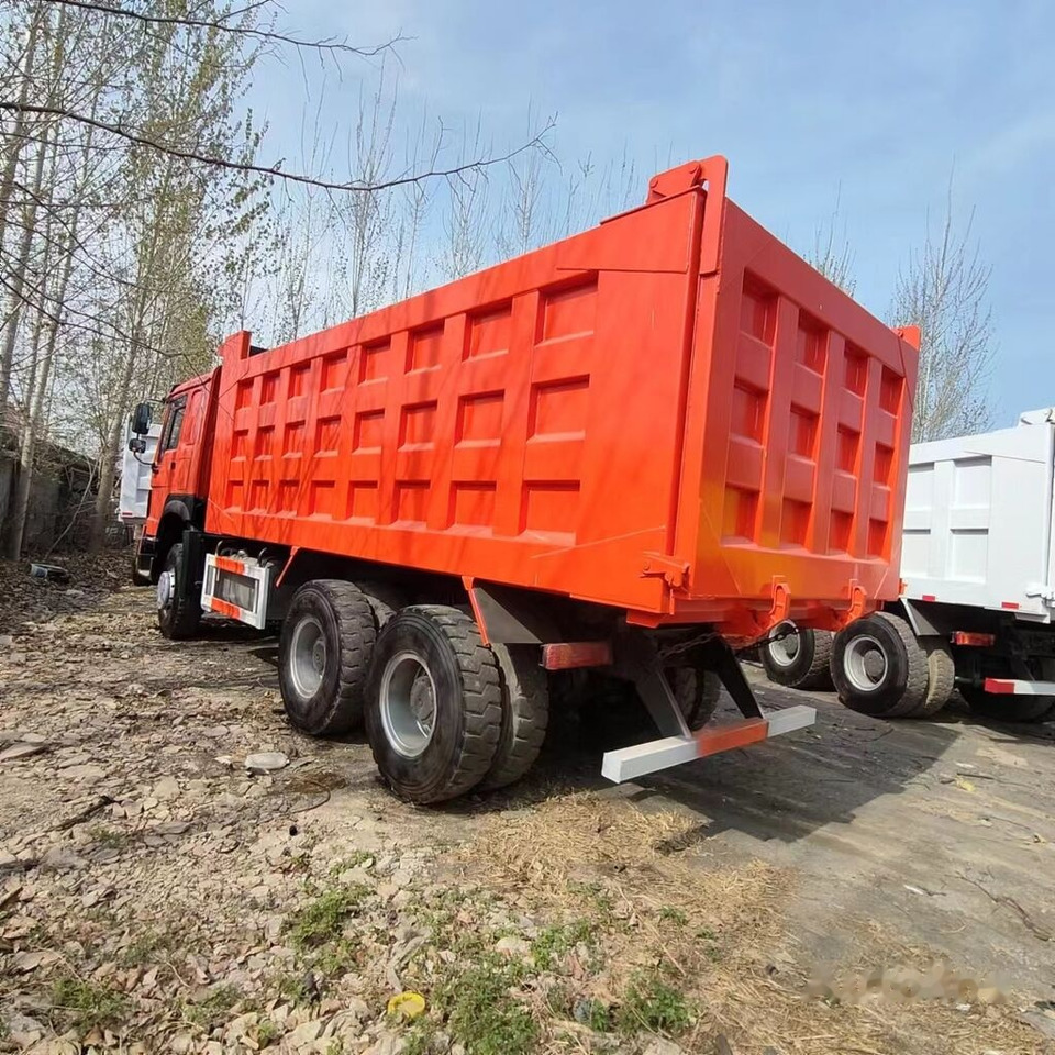 Howo 371 - Kravas automašīna pašizgāzējs: foto 3 Howo 371 - Kravas automašīna pašizgāzējs: foto 3