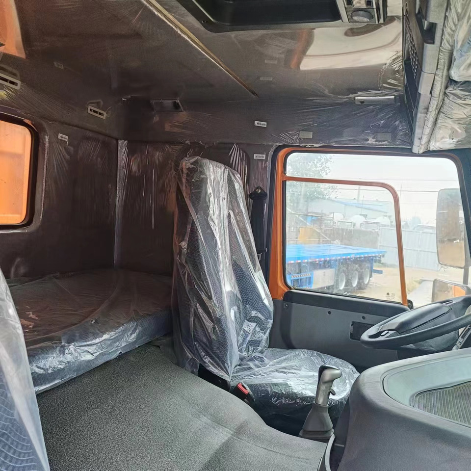 Howo HOWO 8x4 DUMP TRUCK - Kravas automašīna pašizgāzējs: foto 4 Howo HOWO 8x4 DUMP TRUCK - Kravas automašīna pašizgāzējs: foto 4