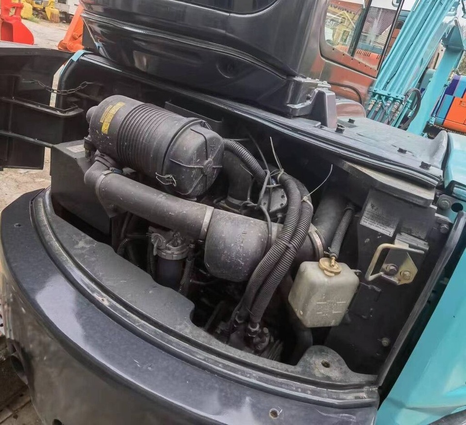 Kobelco SK55 - Kāpurķēžu ekskavators: foto 4 Kobelco SK55 - Kāpurķēžu ekskavators: foto 4