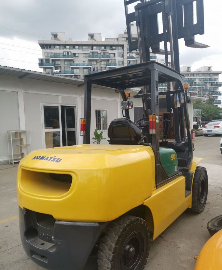 Komatsu FD50 - Dīzeļiekrāvējs: foto 1 Komatsu FD50 - Dīzeļiekrāvējs: foto 1