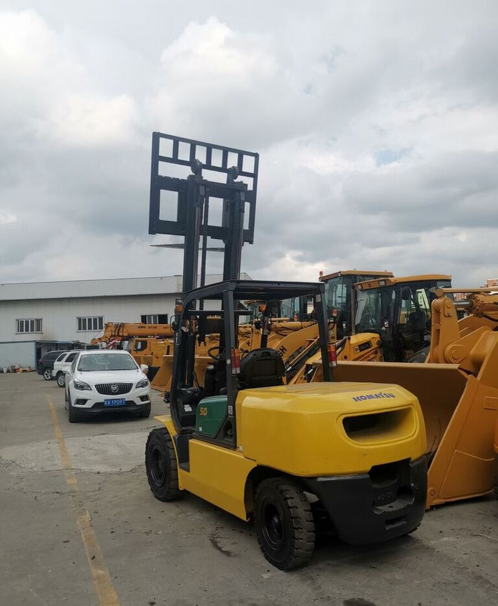 Komatsu FD50 - Dīzeļiekrāvējs: foto 5 Komatsu FD50 - Dīzeļiekrāvējs: foto 5