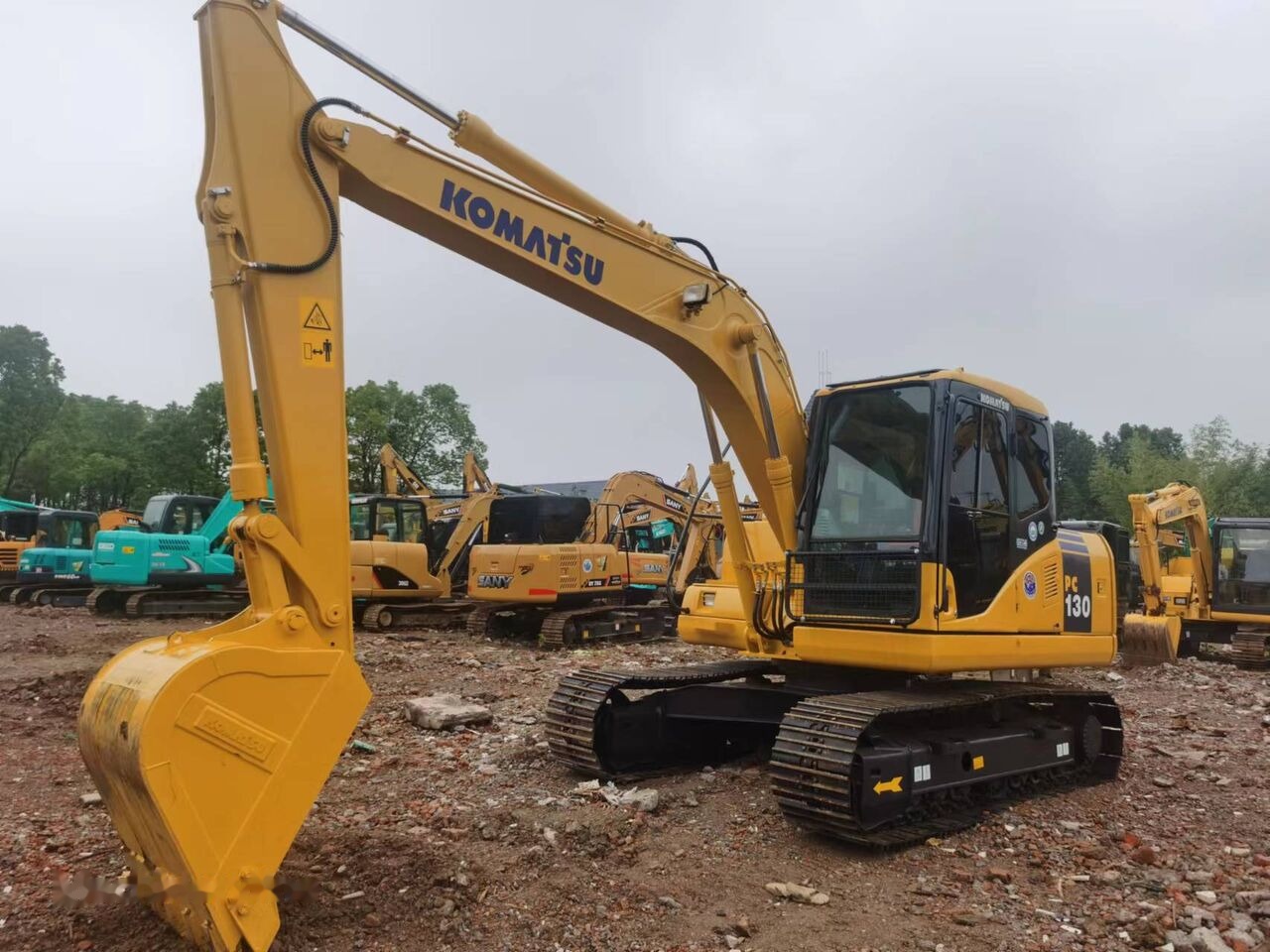 Komatsu PC130 - Kāpurķēžu ekskavators: foto 5 Komatsu PC130 - Kāpurķēžu ekskavators: foto 5