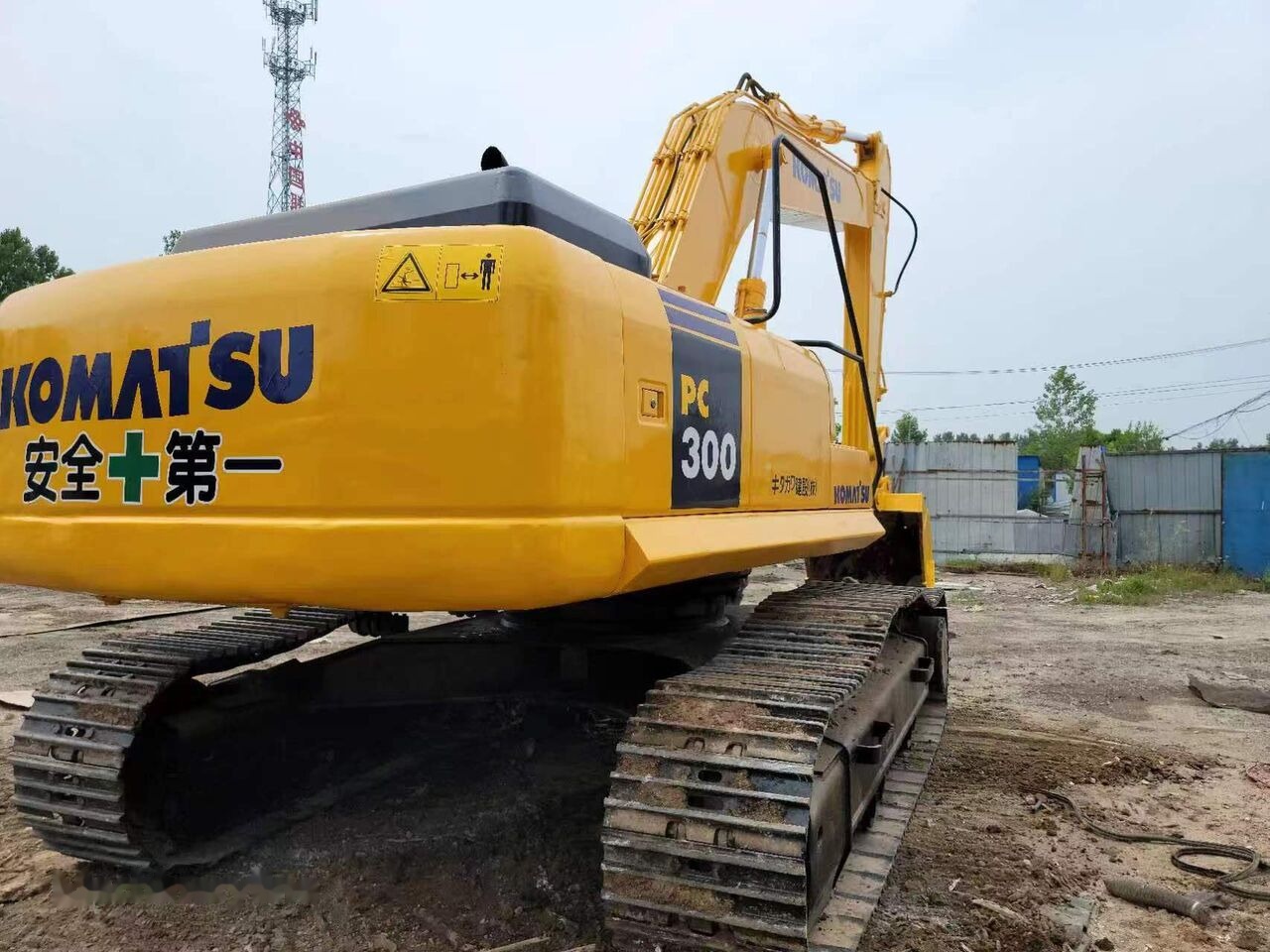 Komatsu PC300-7 - Kāpurķēžu ekskavators: foto 5 Komatsu PC300-7 - Kāpurķēžu ekskavators: foto 5