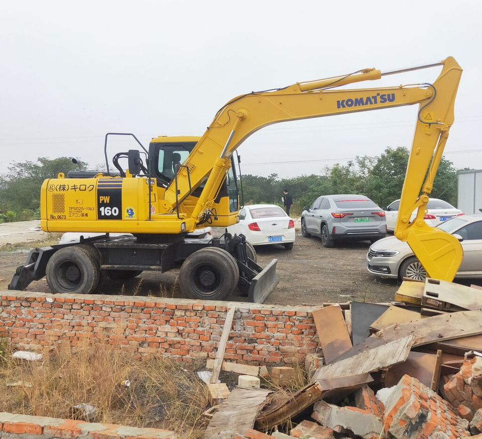 Komatsu PW160 - Kāpurķēžu ekskavators: foto 3 Komatsu PW160 - Kāpurķēžu ekskavators: foto 3