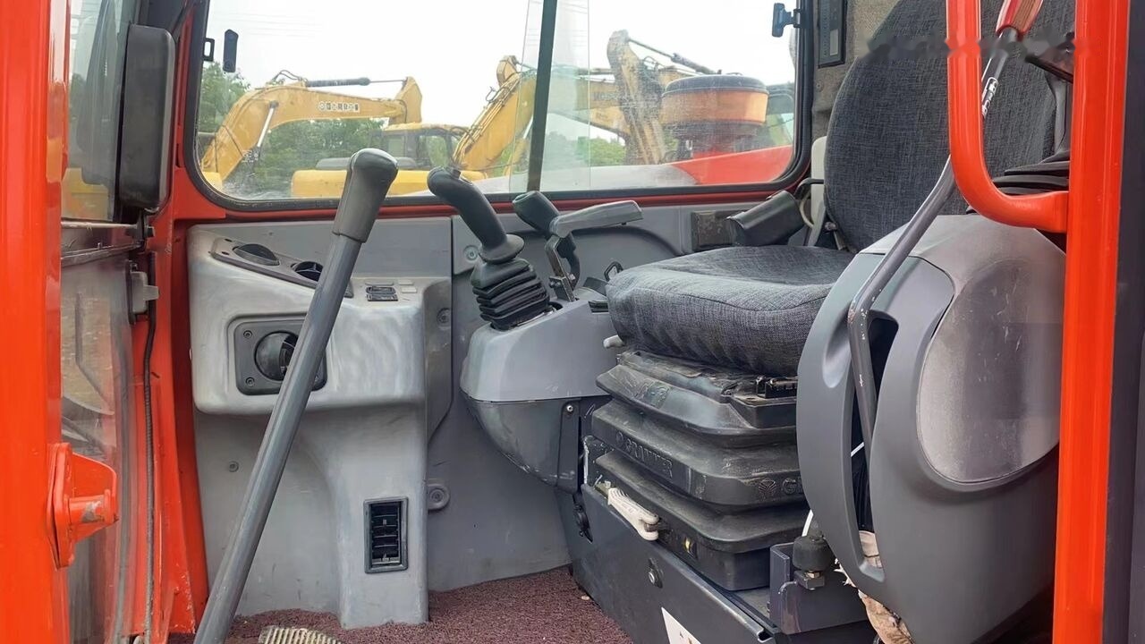 Mini-ekskavators Kubota KX185: foto 6